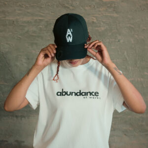 Abundance A2W Black Cap